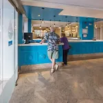 Checkin Garbi ホテル