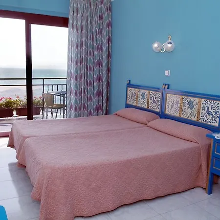 Checkin Garbi Hotell Calella