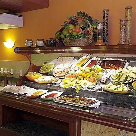 Checkin Garbí Hotel 3*