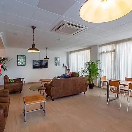 Checkin Garbí Hotel 3*