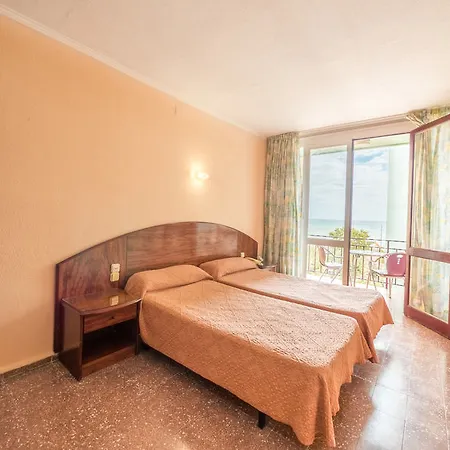 Hotel Checkin Garbi 3*