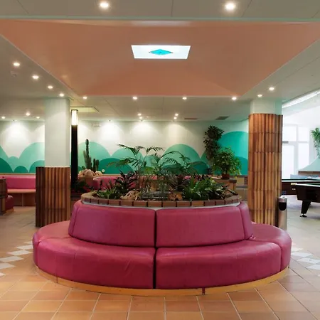Checkin Garbí Hotel 3*