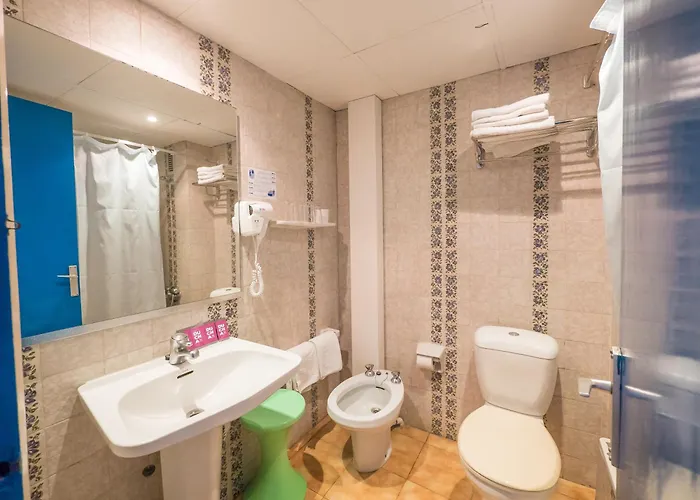 Hotel Checkin Garbí Calella
