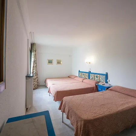 Hotel Checkin Garbi Calella