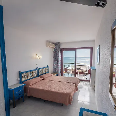 Checkin Garbi Hotel