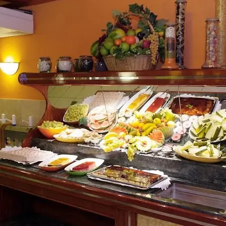 Checkin Garbí Hotel 3*