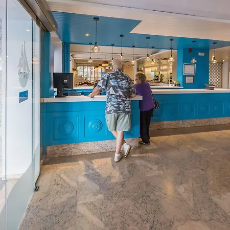 Checkin Garbí Hotel