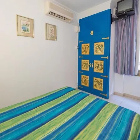 Checkin Garbí Hotel