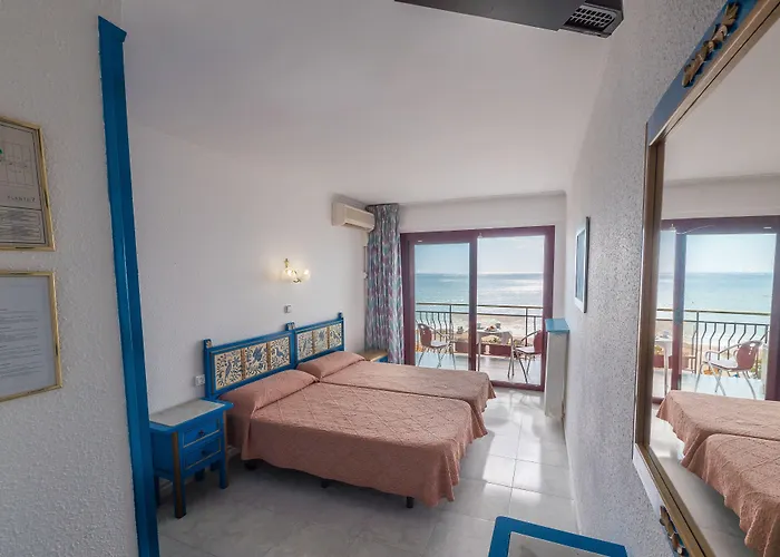 Ξενοδοχείο Checkin Garbi 3*